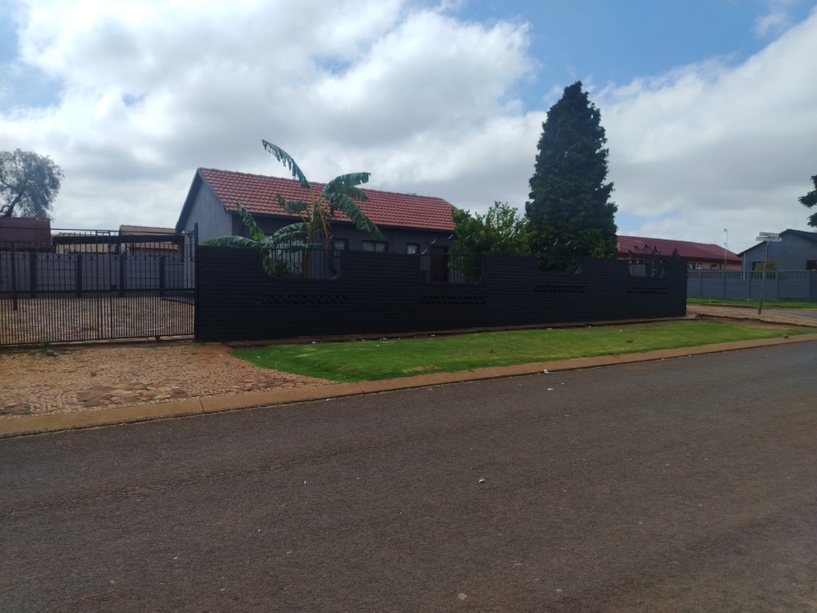 3 Bedroom Property for Sale in Villa Liza Gauteng