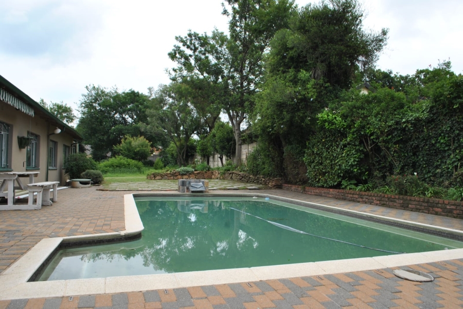 8 Bedroom Property for Sale in Eastleigh Ridge Gauteng