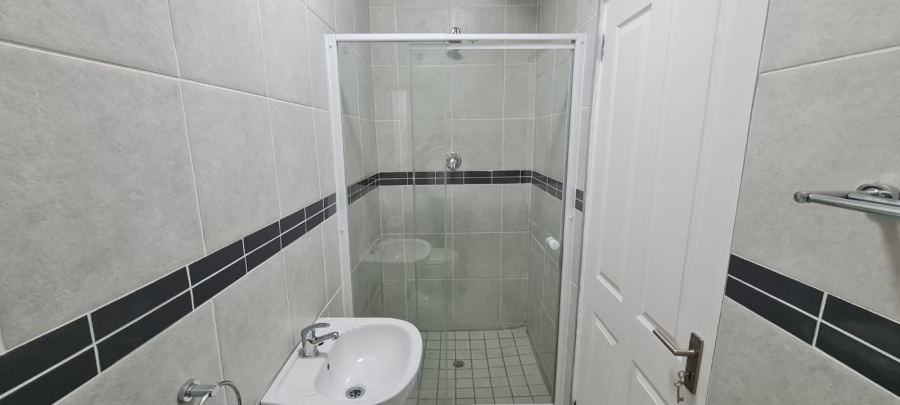 8 Bedroom Property for Sale in Eastleigh Ridge Gauteng