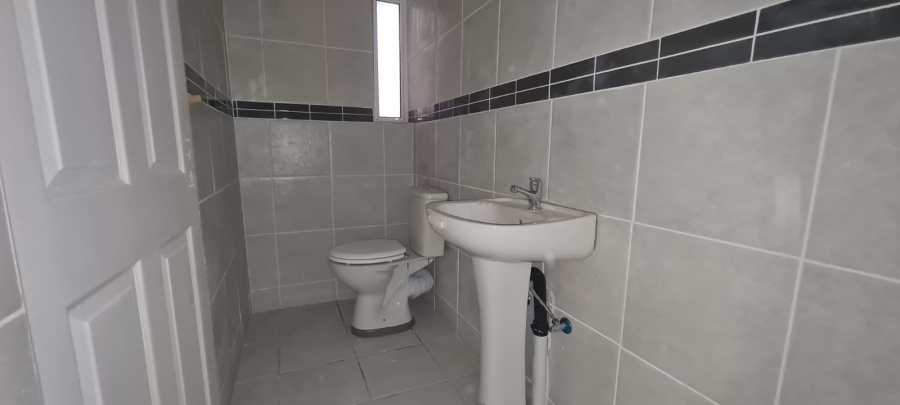 8 Bedroom Property for Sale in Eastleigh Ridge Gauteng