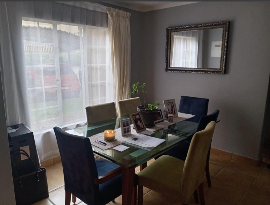 3 Bedroom Property for Sale in Meredale Gauteng