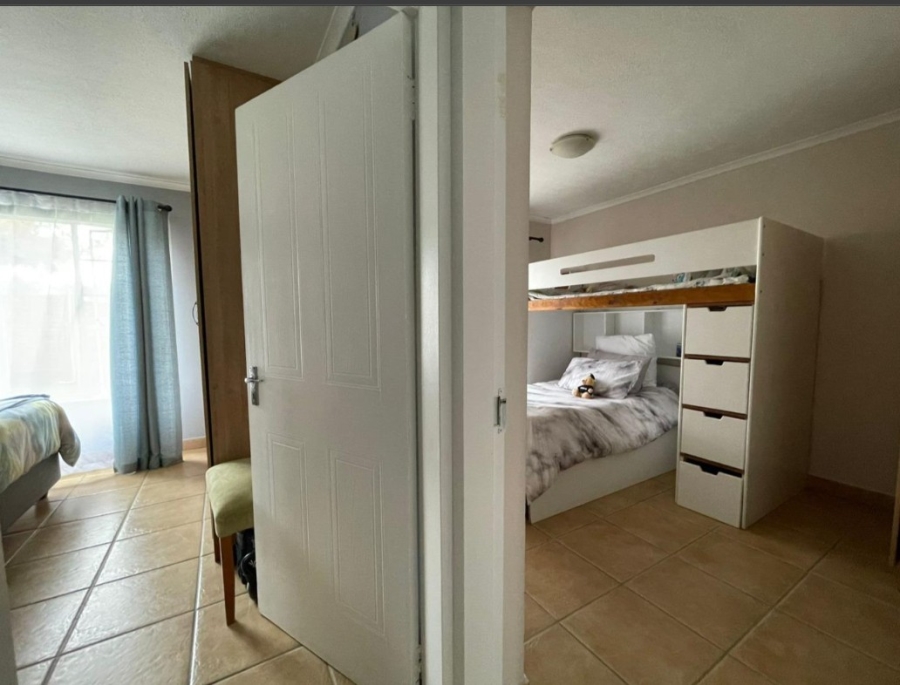 3 Bedroom Property for Sale in Meredale Gauteng