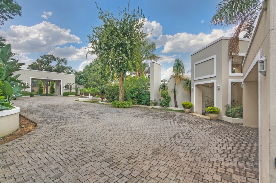 4 Bedroom Property for Sale in Bryanston Gauteng