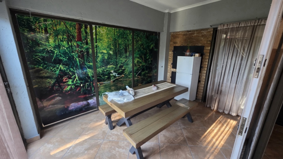 5 Bedroom Property for Sale in Bougainvillea Estate Gauteng