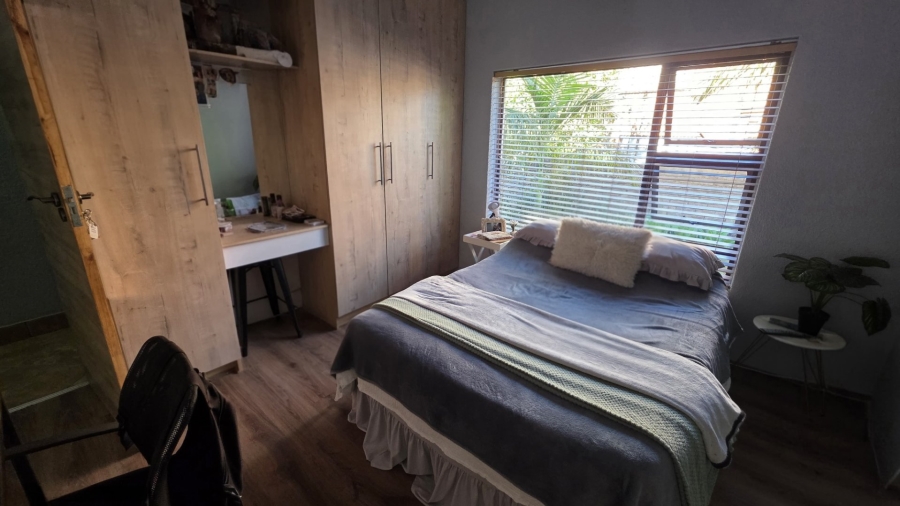 5 Bedroom Property for Sale in Bougainvillea Estate Gauteng