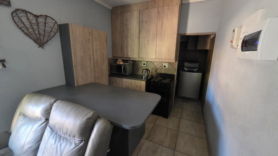 5 Bedroom Property for Sale in Bougainvillea Estate Gauteng