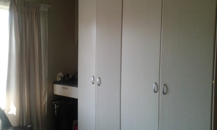 2 Bedroom Property for Sale in Sinoville Gauteng