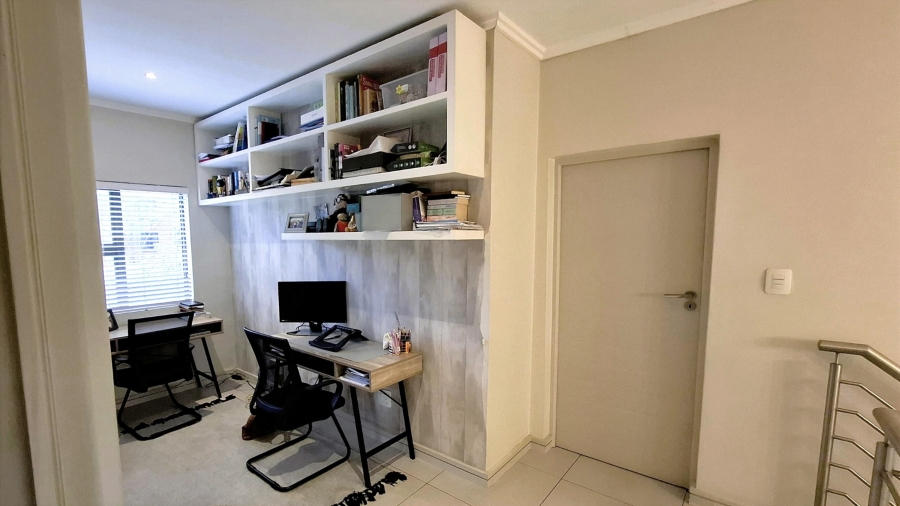 3 Bedroom Property for Sale in Bryanston Gauteng