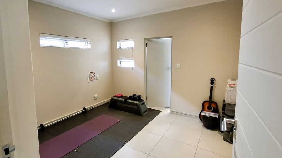 3 Bedroom Property for Sale in Bryanston Gauteng