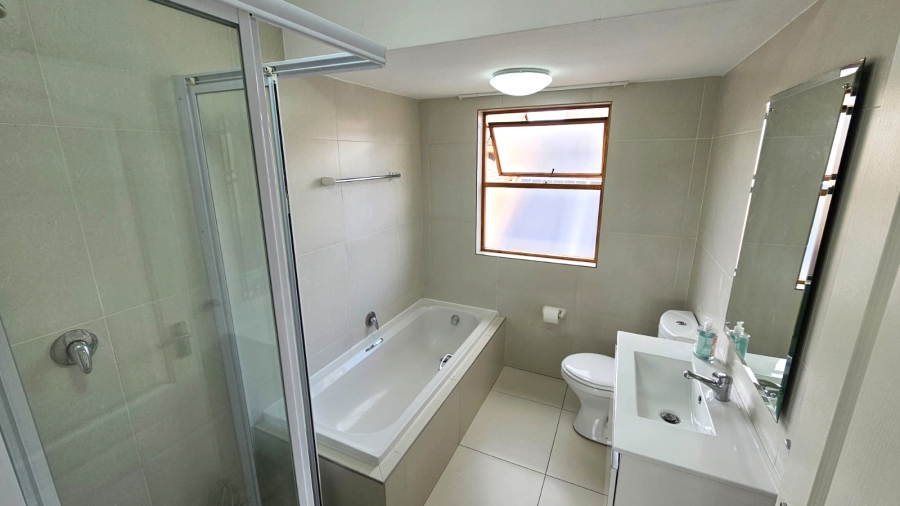 3 Bedroom Property for Sale in Mooikloof Gauteng