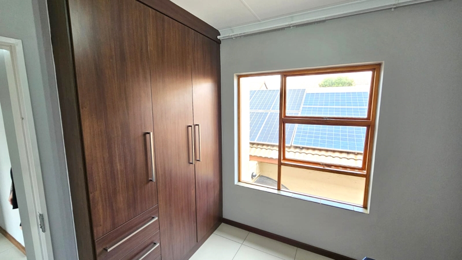 3 Bedroom Property for Sale in Mooikloof Gauteng