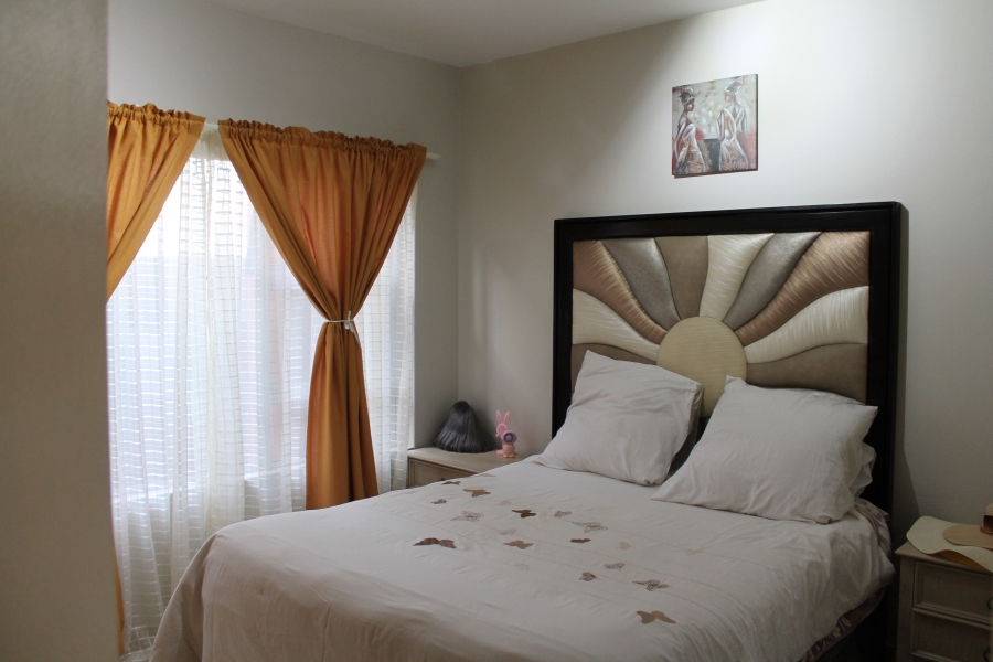2 Bedroom Property for Sale in Towerby Gauteng