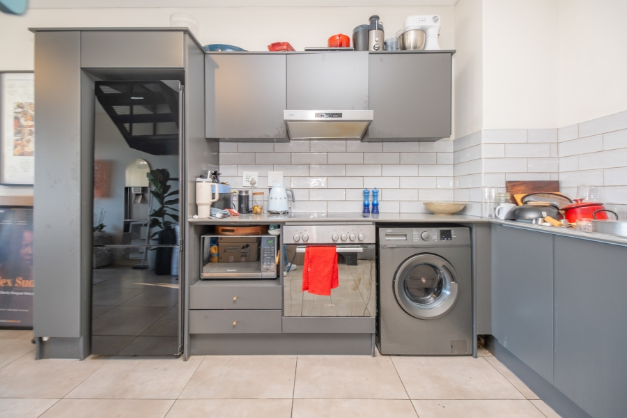 1 Bedroom Property for Sale in Sandown Gauteng