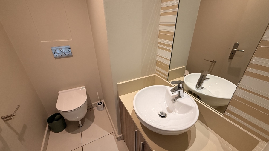 2 Bedroom Property for Sale in Rosebank Gauteng