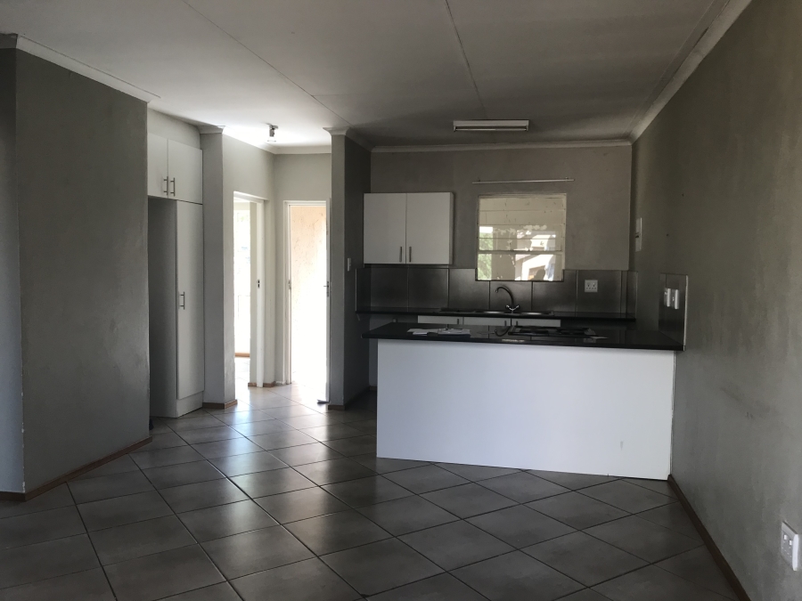 2 Bedroom Property for Sale in Albertsdal Gauteng