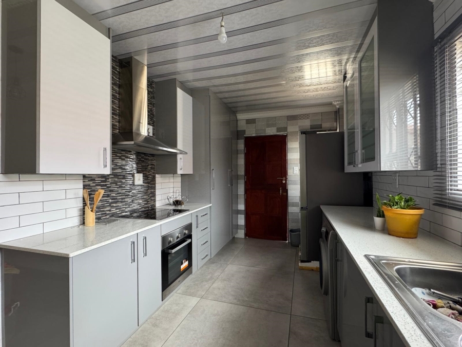 4 Bedroom Property for Sale in Cosmo City Gauteng