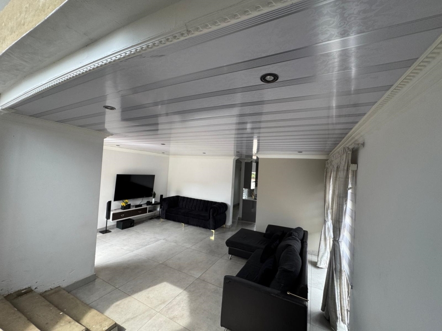 4 Bedroom Property for Sale in Cosmo City Gauteng