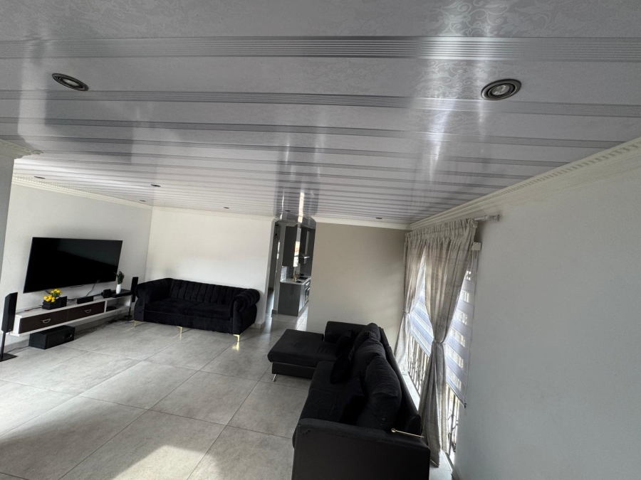 4 Bedroom Property for Sale in Cosmo City Gauteng