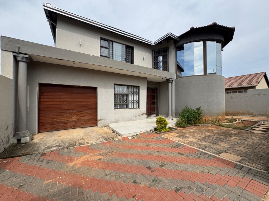 4 Bedroom Property for Sale in Cosmo City Gauteng