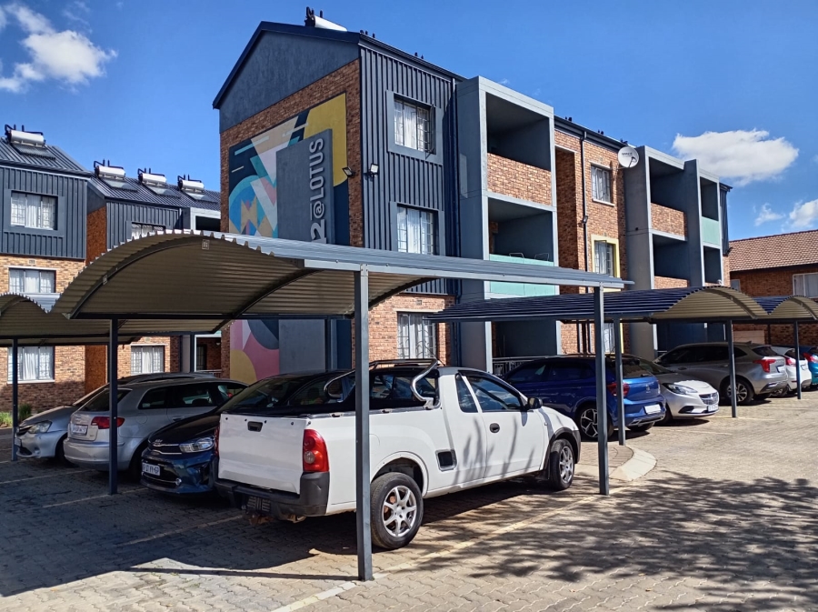 2 Bedroom Property for Sale in Lotus Gardens Gauteng