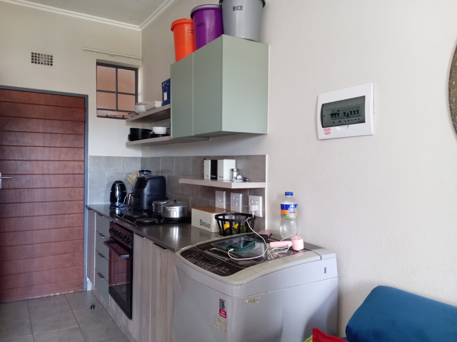 2 Bedroom Property for Sale in Lotus Gardens Gauteng