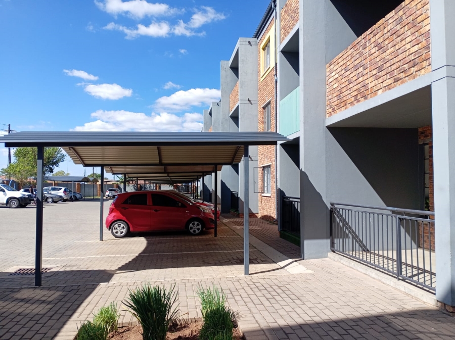 2 Bedroom Property for Sale in Lotus Gardens Gauteng