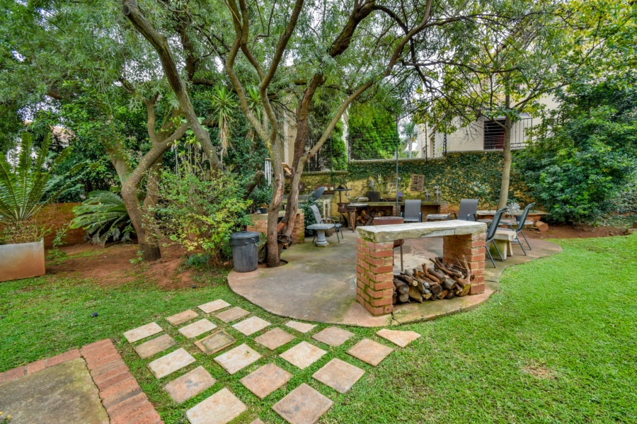 4 Bedroom Property for Sale in Olympus AH Gauteng