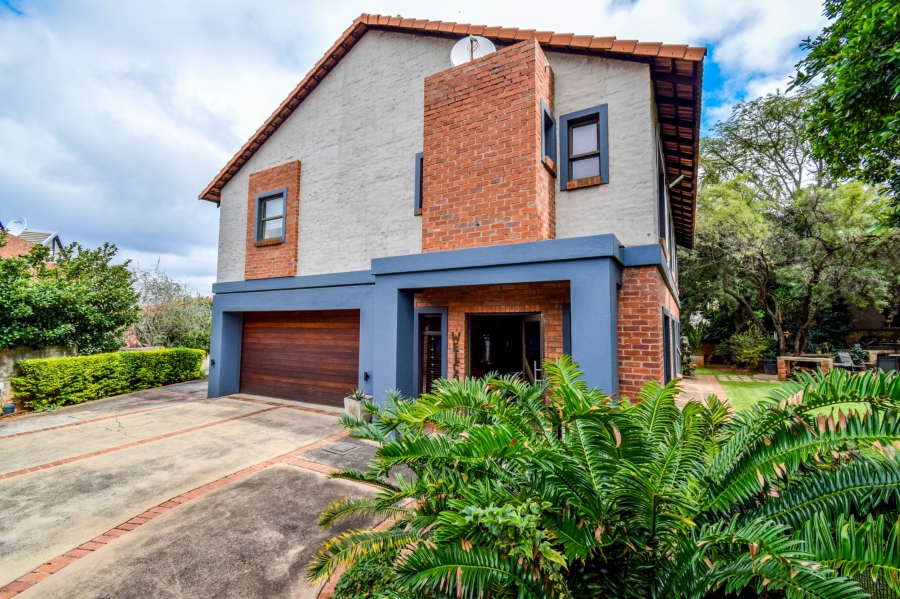 4 Bedroom Property for Sale in Olympus AH Gauteng