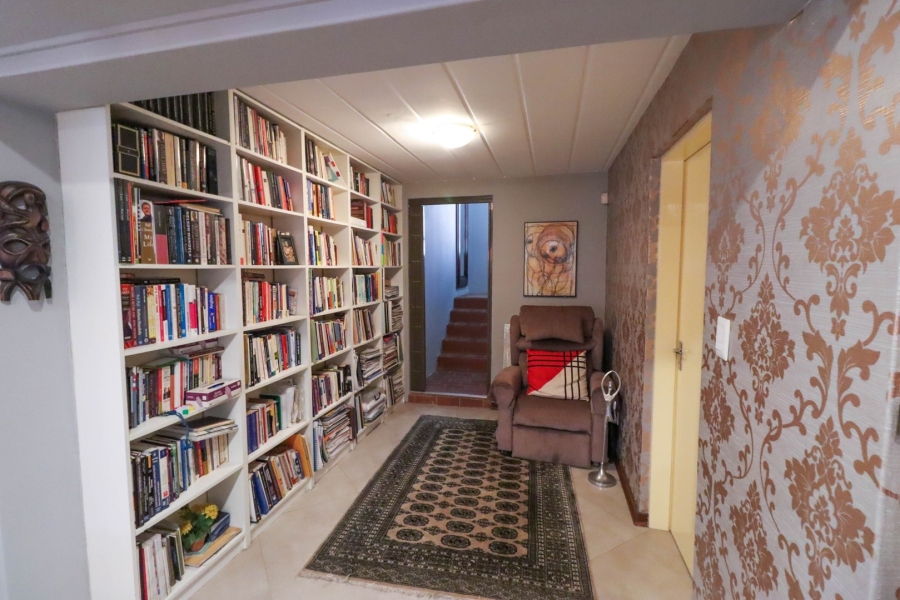 5 Bedroom Property for Sale in Rivonia Gauteng