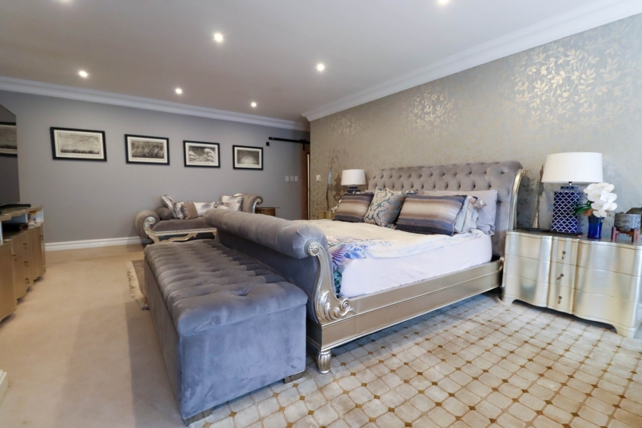 5 Bedroom Property for Sale in Rivonia Gauteng