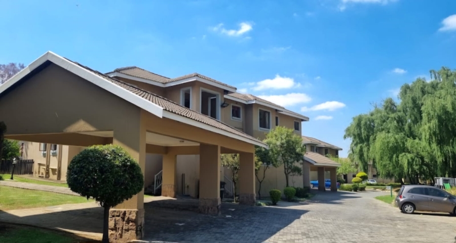 2 Bedroom Property for Sale in Paulshof Gauteng
