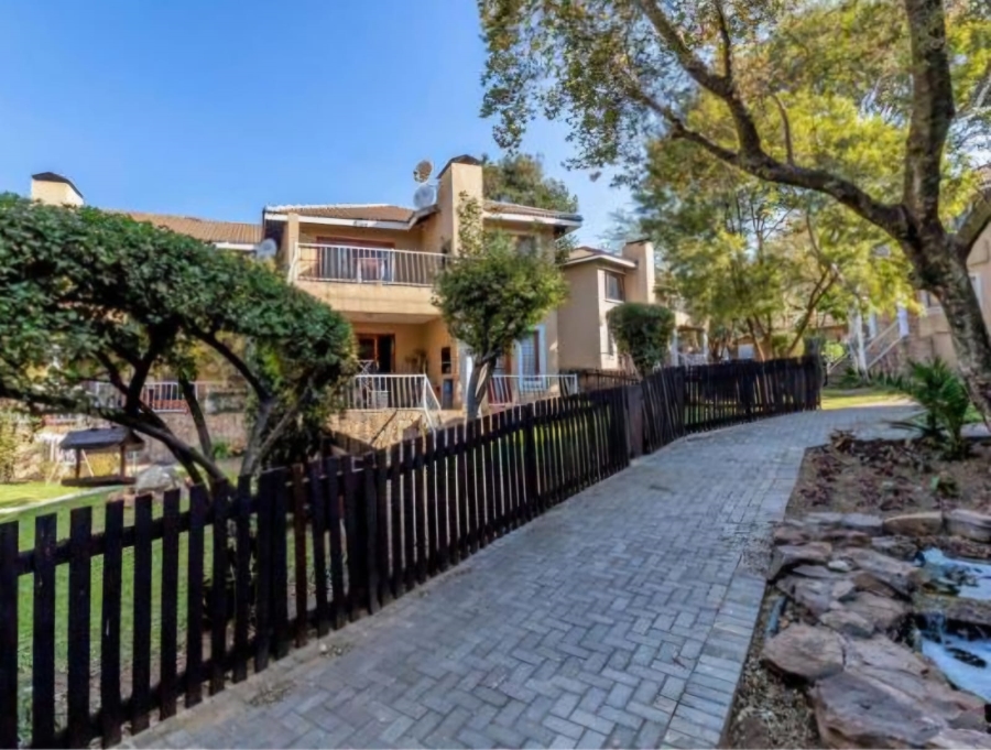 2 Bedroom Property for Sale in Paulshof Gauteng