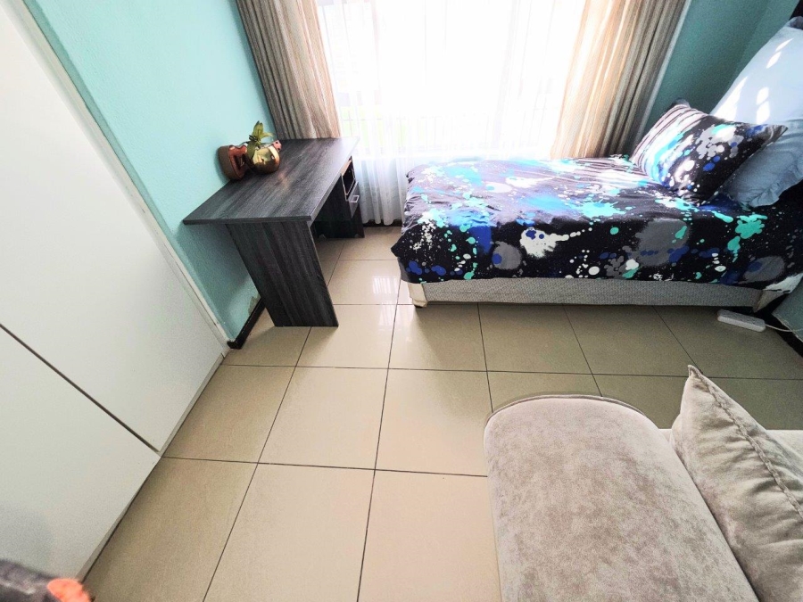 6 Bedroom Property for Sale in Noordwyk Gauteng