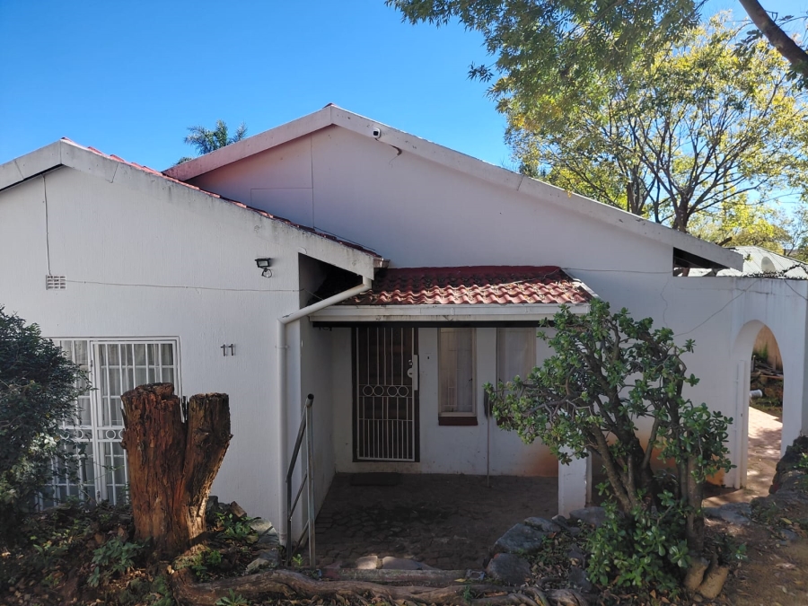 5 Bedroom Property for Sale in Westdene Gauteng