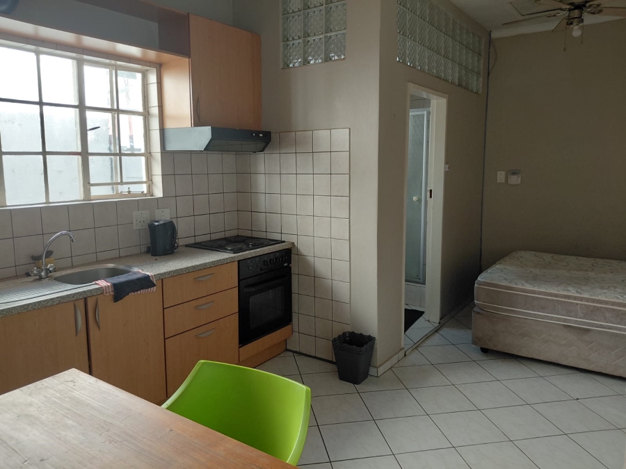 5 Bedroom Property for Sale in Westdene Gauteng