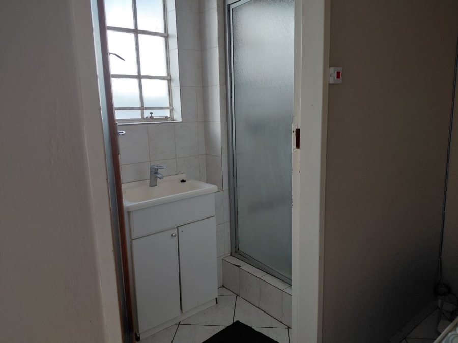 5 Bedroom Property for Sale in Westdene Gauteng