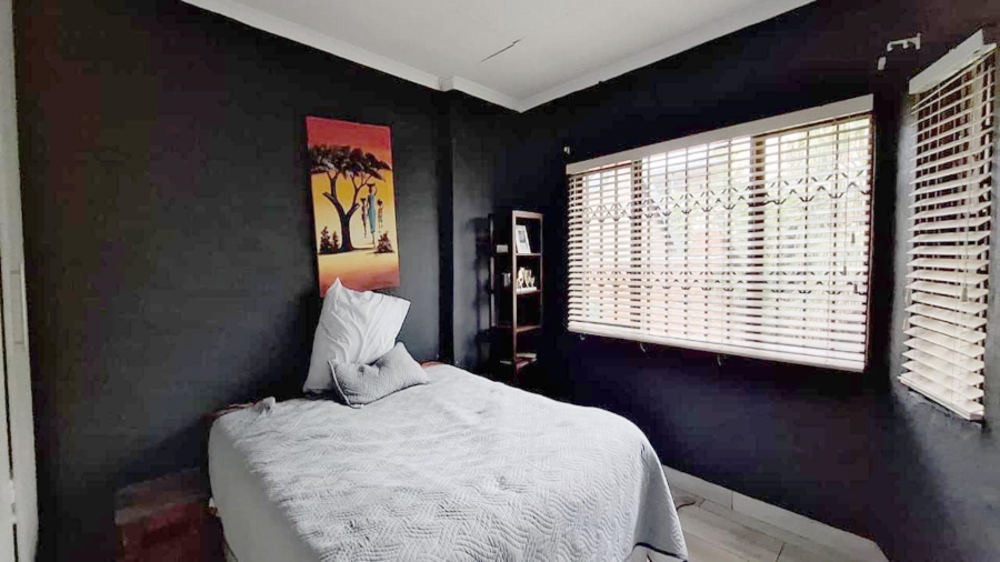 4 Bedroom Property for Sale in Glen Marais Gauteng