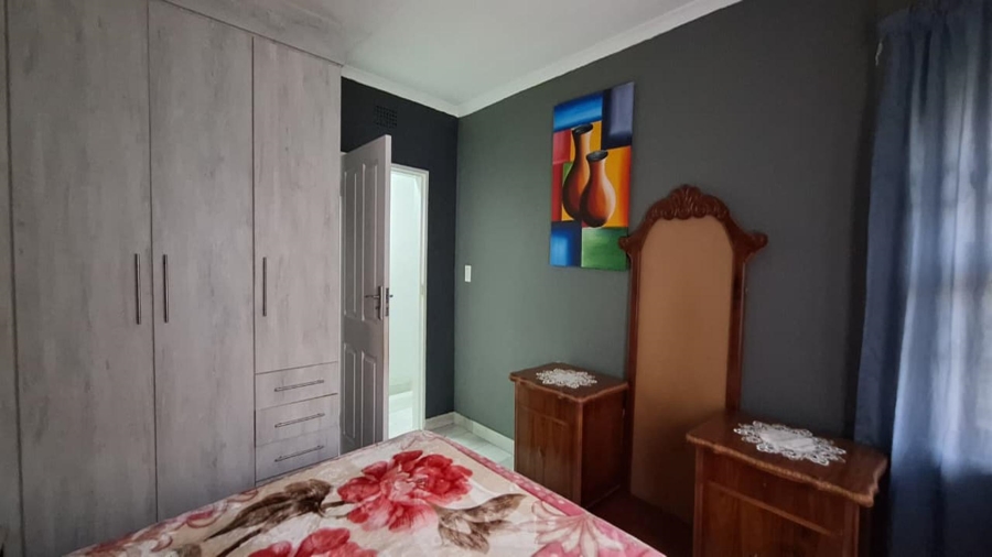 4 Bedroom Property for Sale in Glen Marais Gauteng