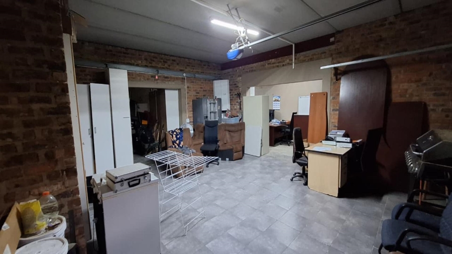 4 Bedroom Property for Sale in Glen Marais Gauteng