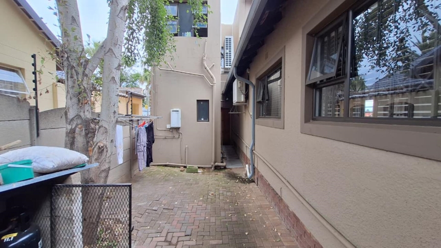 4 Bedroom Property for Sale in Glen Marais Gauteng