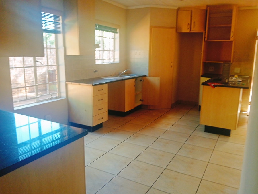 To Let 3 Bedroom Property for Rent in Andeon AH Gauteng