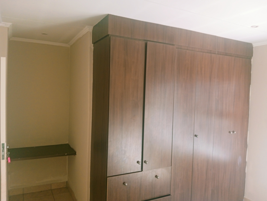 To Let 3 Bedroom Property for Rent in Andeon AH Gauteng