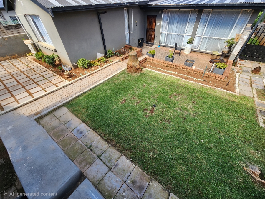3 Bedroom Property for Sale in Mountain View Gauteng