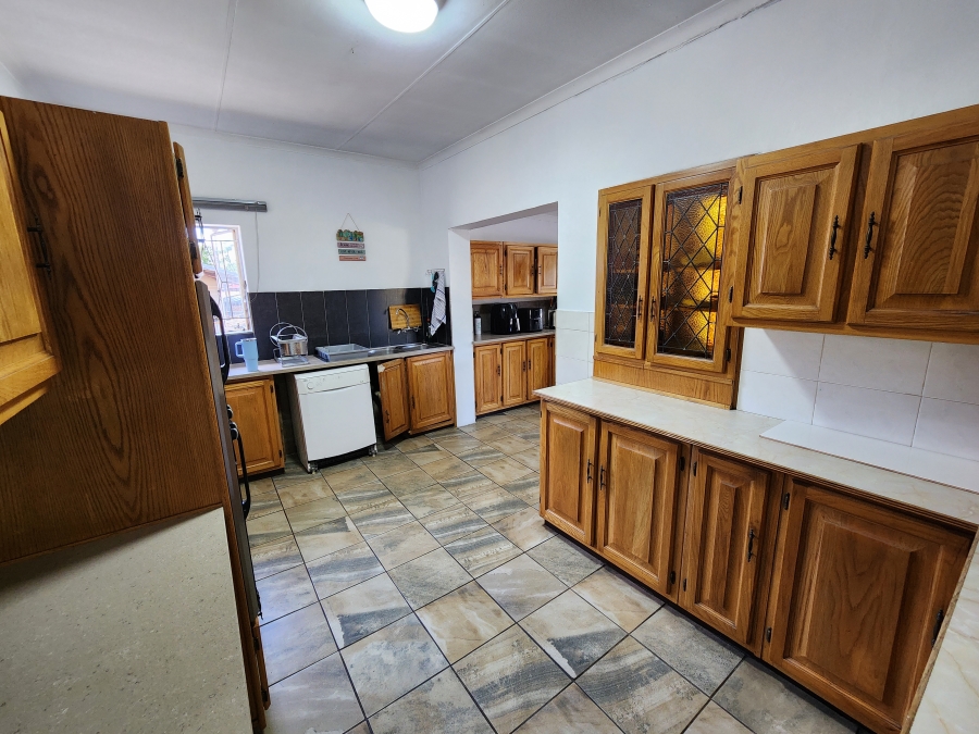 3 Bedroom Property for Sale in Mountain View Gauteng