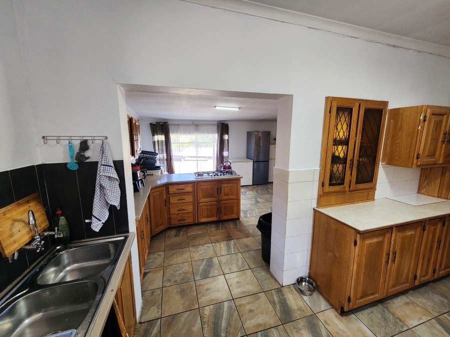 3 Bedroom Property for Sale in Mountain View Gauteng