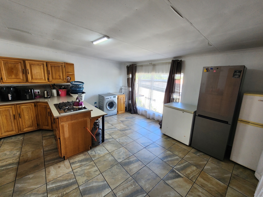 3 Bedroom Property for Sale in Mountain View Gauteng