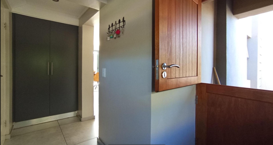 4 Bedroom Property for Sale in Midstream Ridge Gauteng