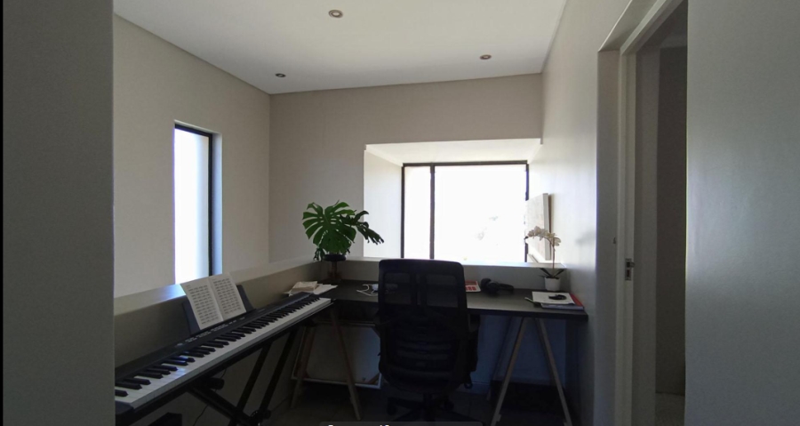 4 Bedroom Property for Sale in Midstream Ridge Gauteng