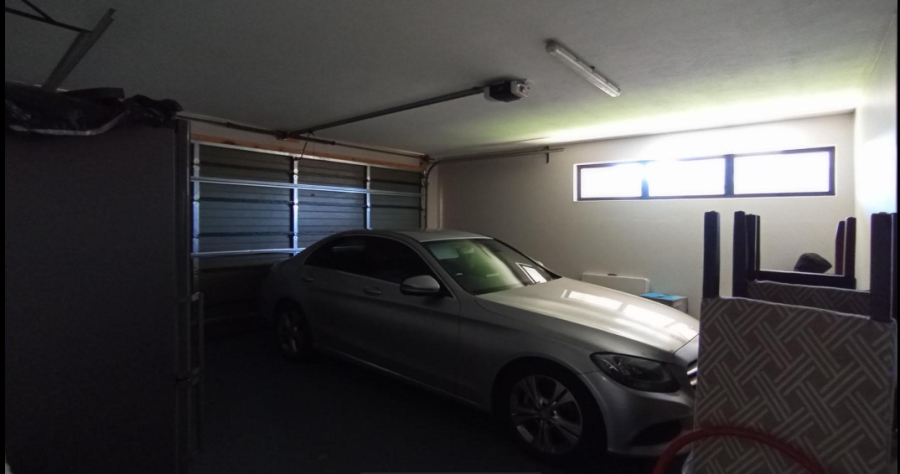 4 Bedroom Property for Sale in Midstream Ridge Gauteng