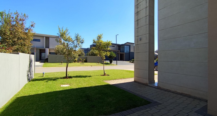 4 Bedroom Property for Sale in Midstream Ridge Gauteng